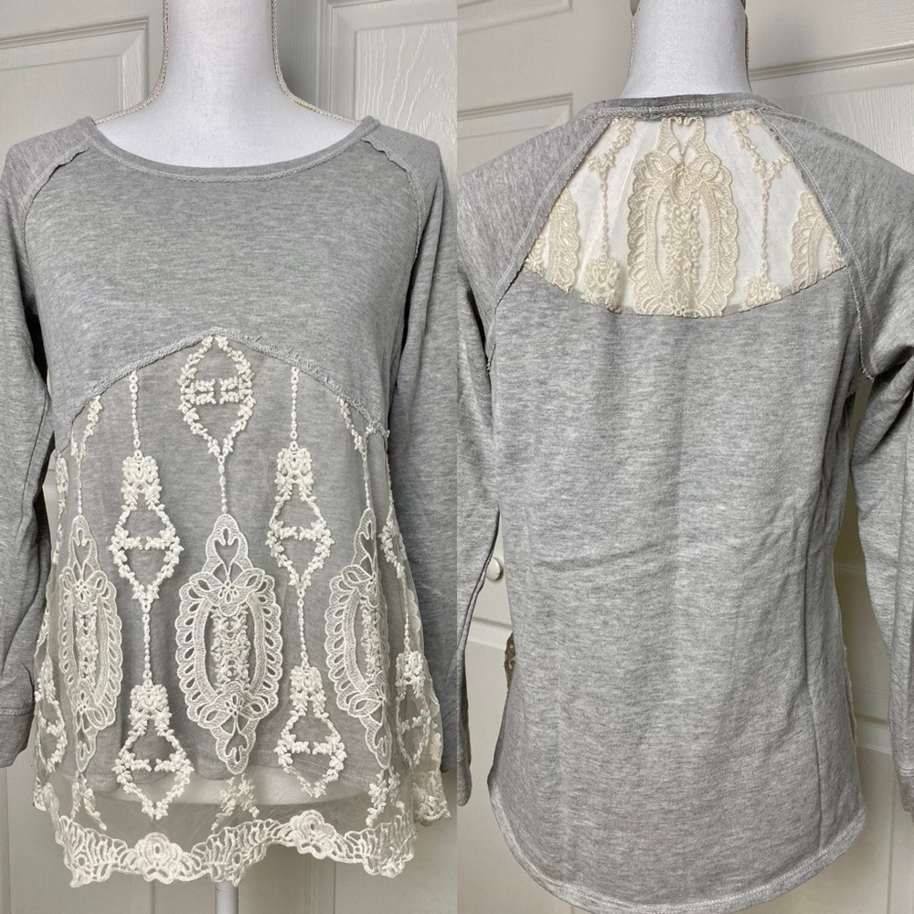 Maurices Gray and Cream Lace Raglan Sleeve Top